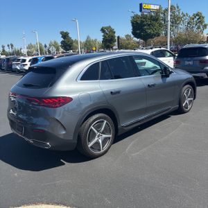 MERCEDES-BENZ EQE - 8