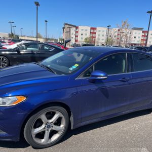FORD FUSION SE - 2