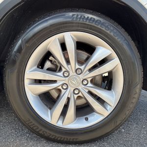 2023 Acura MDX SH-AWD photo 18