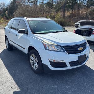 CHEVROLET TRAVERSE LS - 10