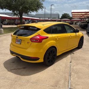 FORD FOCUS ST - 8