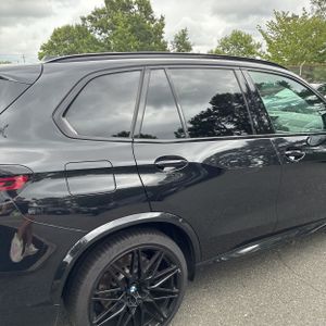 صورة 9 لـ 2024 BMW X5 M COMPETITION