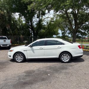 FORD TAURUS SE - 3