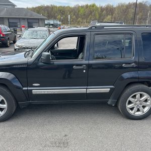 JEEP LIBERTY - 4