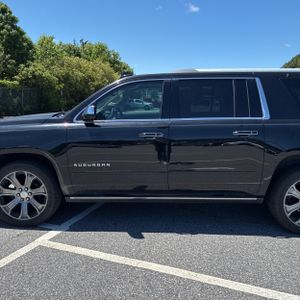 CHEVROLET SUBURBAN - 4