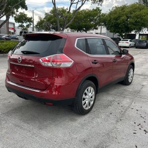 2016 Nissan ROGUE S — фото 8