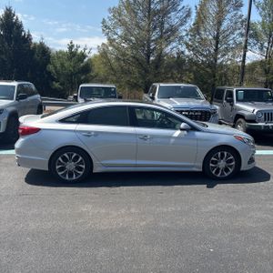 HYUNDAI SONATA LIMITED 2.0T - 10