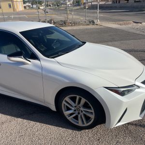 2022 Lexus IS 300 BASE — миниатюра 13