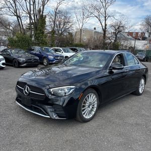 MERCEDES-BENZ E-CLASS - 1