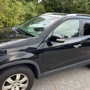 صورة 2 لـ 2011 KIA SORENTO LX