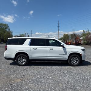 CHEVROLET SUBURBAN LS - 10