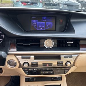 صورة 38 لـ 2014 Lexus ES 350 BASE