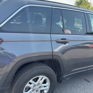 2025 JEEP GRAND CHEROKEE LAREDO 照片 8