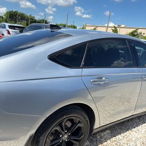 صورة 8 لـ 2025 Honda ACCORD SE