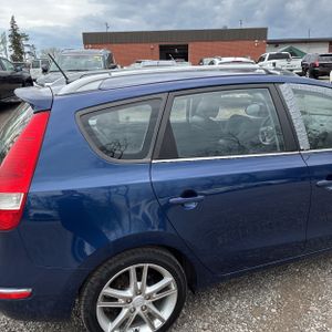 HYUNDAI ELANTRA TOURING SE - 9