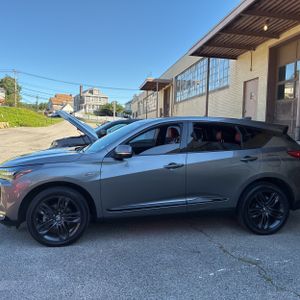 صورة 3 لـ 2023 Acura RDX SH-AWD W/A-SPEC