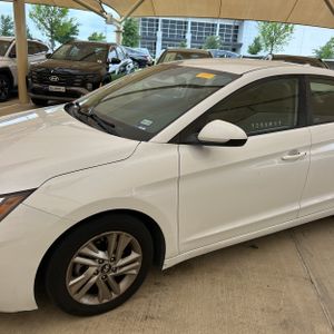 HYUNDAI ELANTRA SEL - 2