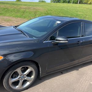FORD FUSION SE - 2