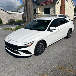 HYUNDAI ELANTRA SEL - 1