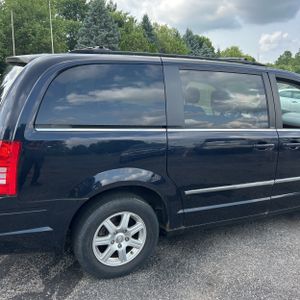 2010 Chrysler TOWN & COUNTRY TOURING PLUS 照片 9