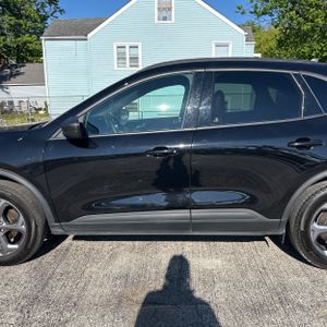 FORD ESCAPE ST-LINE - 4