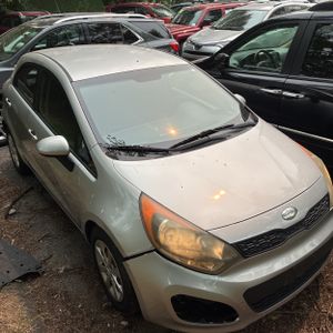 2013 KIA RIO 5-DOOR LX — фото 10