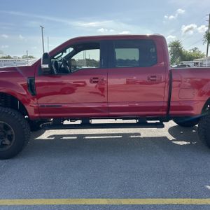FORD F-250 SUPER DUTY LARIAT - 4