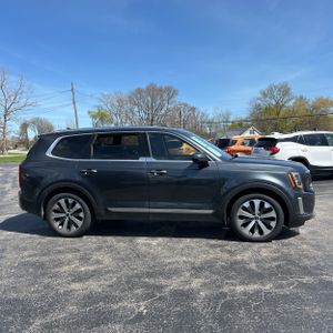 KIA TELLURIDE - 10