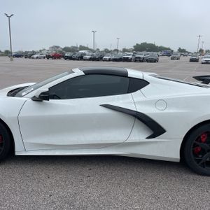 CHEVROLET CORVETTE STINGRAY - 4