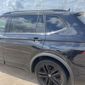 VOLKSWAGEN TIGUAN SE R-LINE BLACK - 6