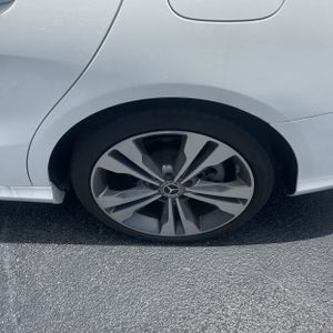 2019 Mercedes-BENZ CLA thumbnail 18