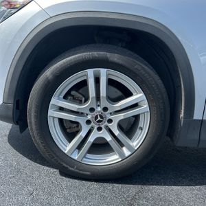 صورة مصغرة 17 لـ 2021 Mercedes-BENZ GLA
