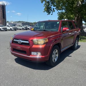 2013 Toyota 4RUNNER SR5 photo 1