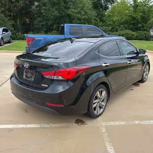 HYUNDAI ELANTRA LIMITED - 8