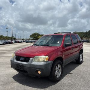FORD ESCAPE XLT - 1