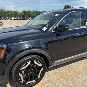 صورة 2 لـ 2025 KIA TELLURIDE S
