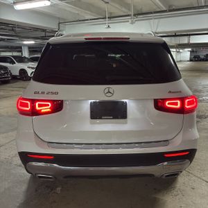 MERCEDES-BENZ GLB - 7