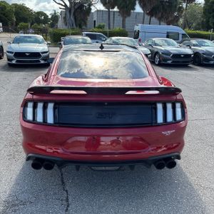 صورة 7 لـ 2021 FORD MUSTANG GT