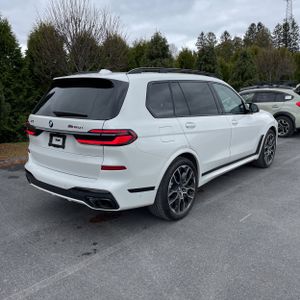 BMW X7 M60I - 8