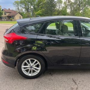FORD FOCUS SE - 9
