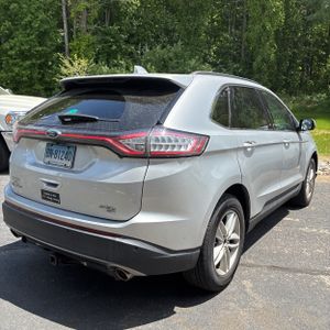 FORD EDGE SEL - 8