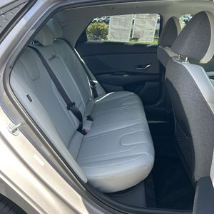 صورة مصغرة 35 لـ 2024 Hyundai ELANTRA LIMITED