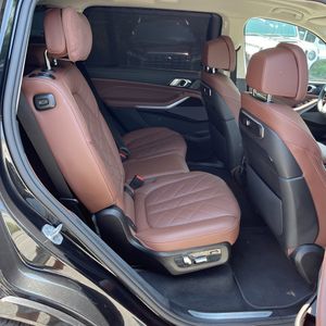 صورة مصغرة 32 لـ 2026 BMW X7 XDRIVE40I