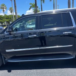 2016 Cadillac ESCALADE LUXURY COLLECTION photo 4