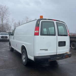 CHEVROLET EXPRESS 2500 - 5