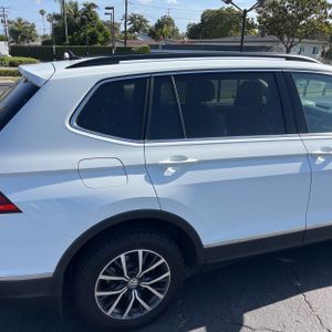 VOLKSWAGEN TIGUAN SE - 9