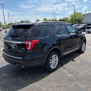 FORD EXPLORER XLT - 8