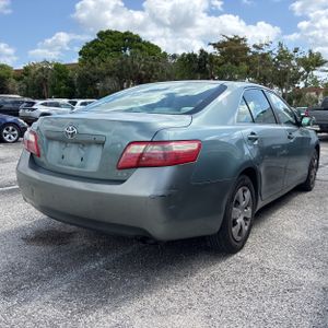 TOYOTA CAMRY - 8