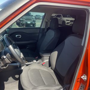 2018 KIA SOUL + — миниатюра 30