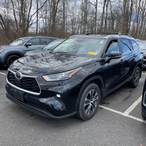 Toyota Highlander XLE - 1